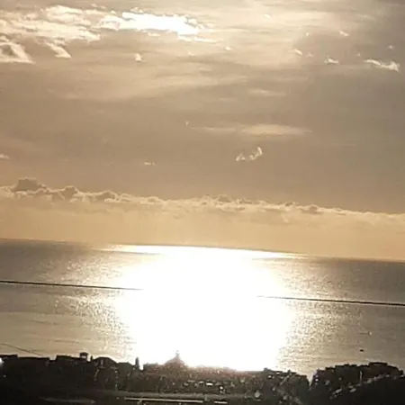 In Paolo Attico Loft Vista Mare 1 Matrimoniale E Singolo Diviso Da Armadi *