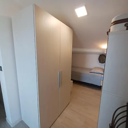 아파트 In Paolo Attico Loft Vista Mare 1 Matrimoniale E Singolo Diviso Da Armadi *